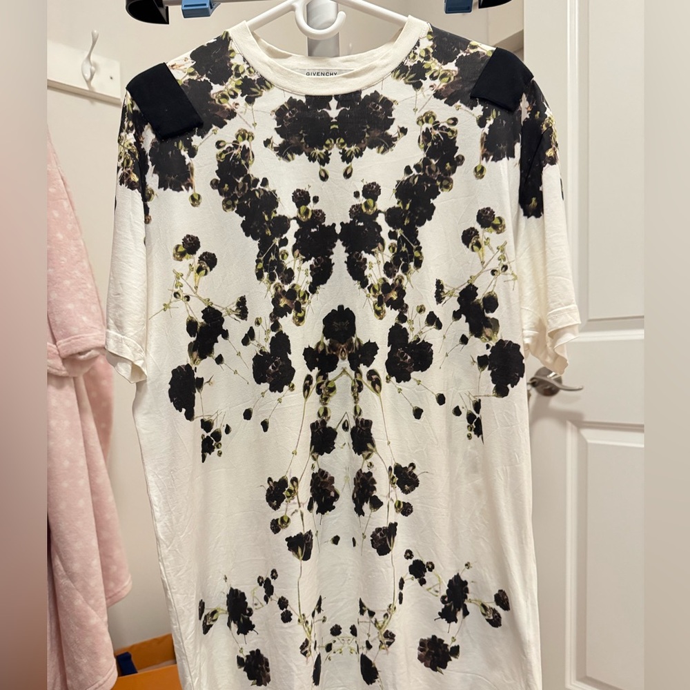 Givenchy Black Floral Baby's Breath Print T-Shirt